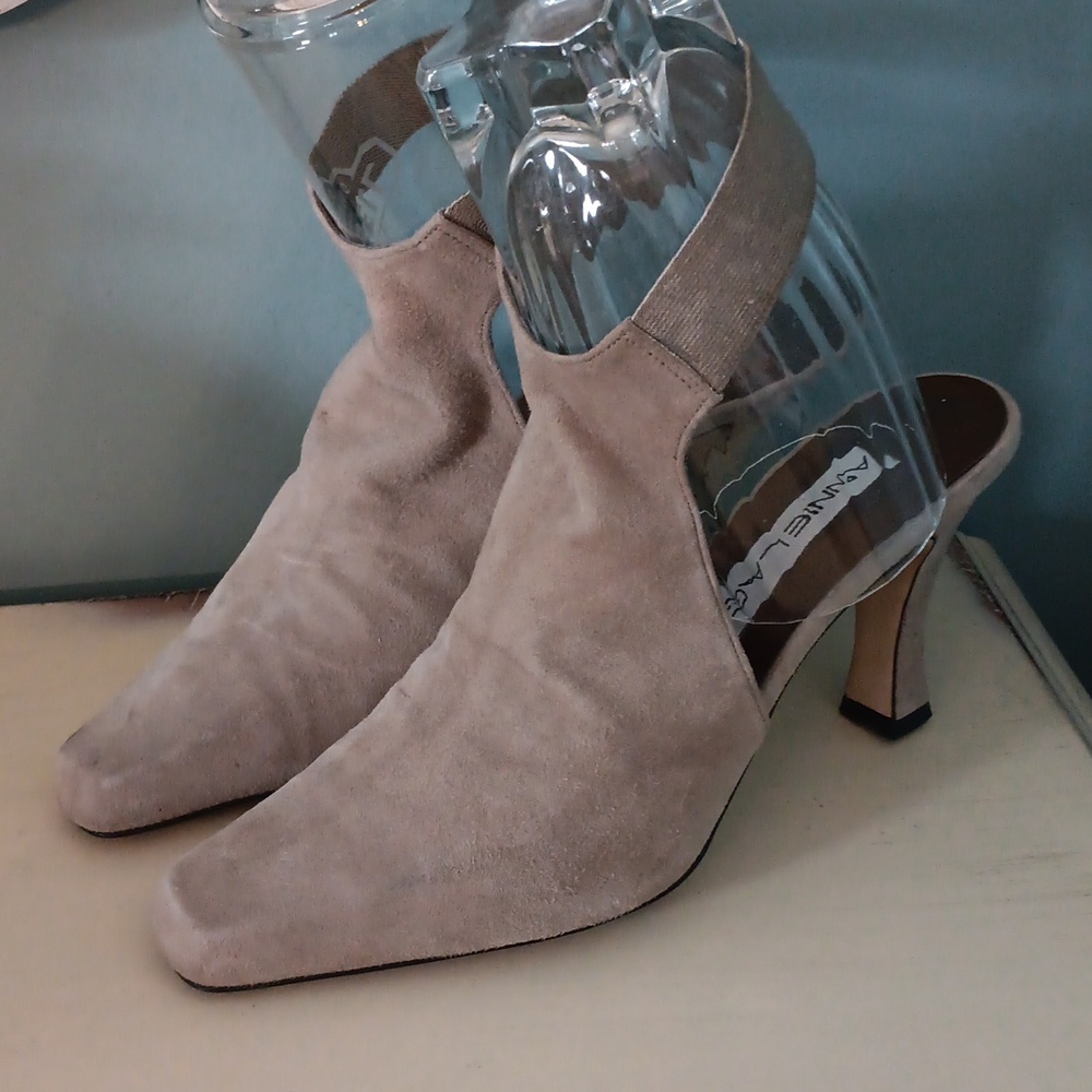 ^ Annie Lago Tan Suede Bootie style Slingback Heels
